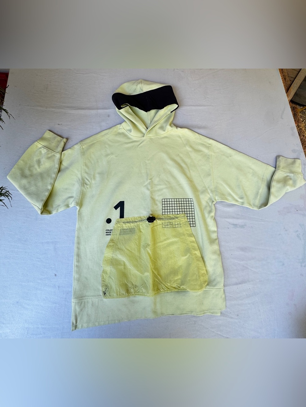 Zara's  Lightweight Pull overYellow Hoodie with Contrast Hood Black, Boys 13-14